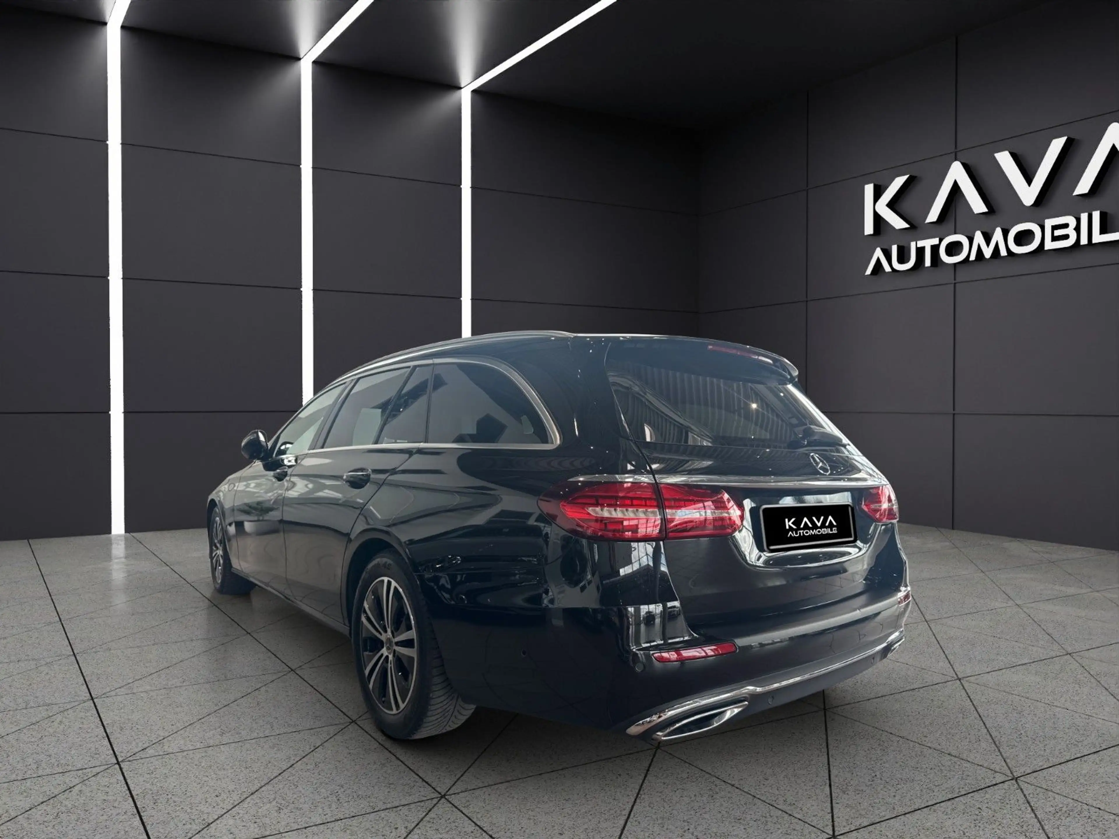 Mercedes-Benz E 200 E200 Avantgarde*Widescreen*MBUX*SHZ*KAM*DAB — photo 6