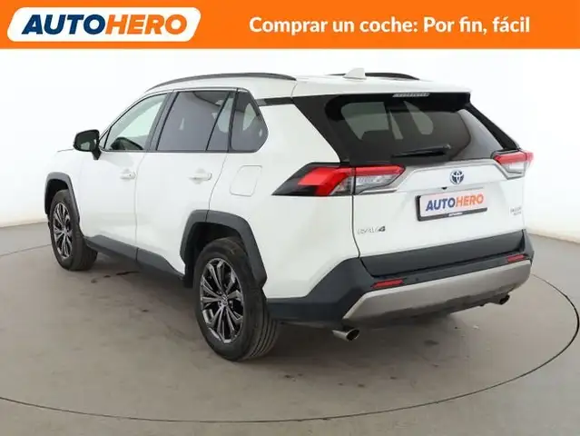 Toyota Rav4 view 4