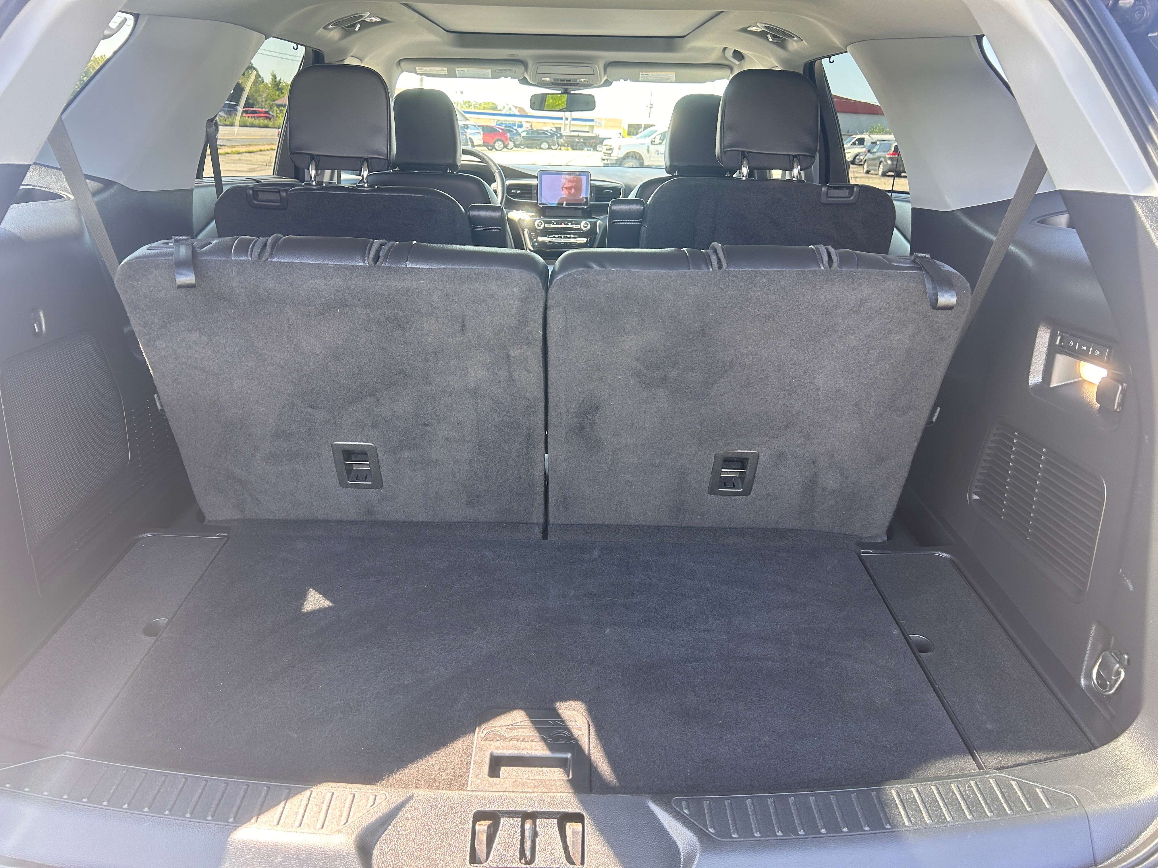 2022 Ford Explorer Limited AWD — снимка 1
