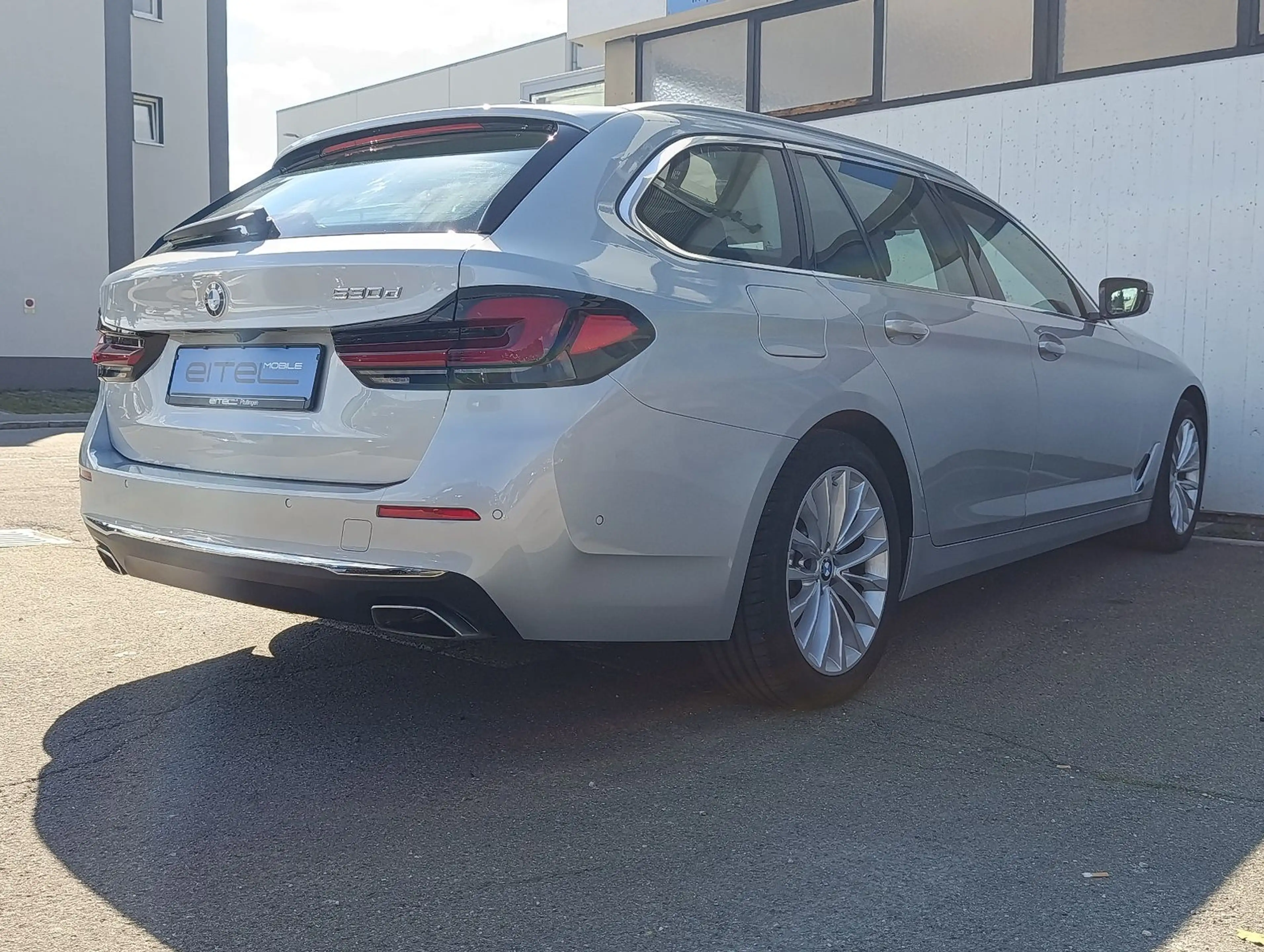 BMW 530 d Touring Luxury Line Panorama Standheizung — photo 3