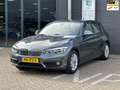 BMW 116 1-serie 116i Executive/6-BAK/NAVI/AIRCO/NL-AUTO NA Grijs - thumbnail 1