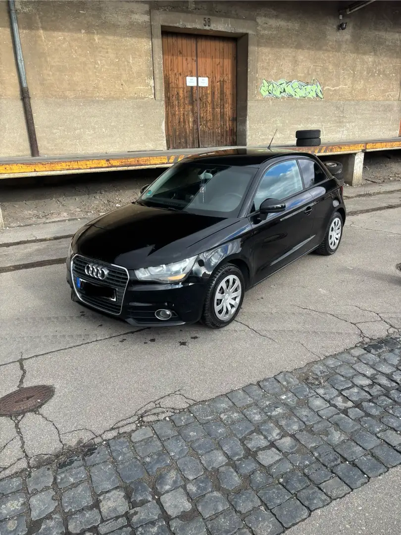 Audi A1 1.6 TDI Ambition - 1