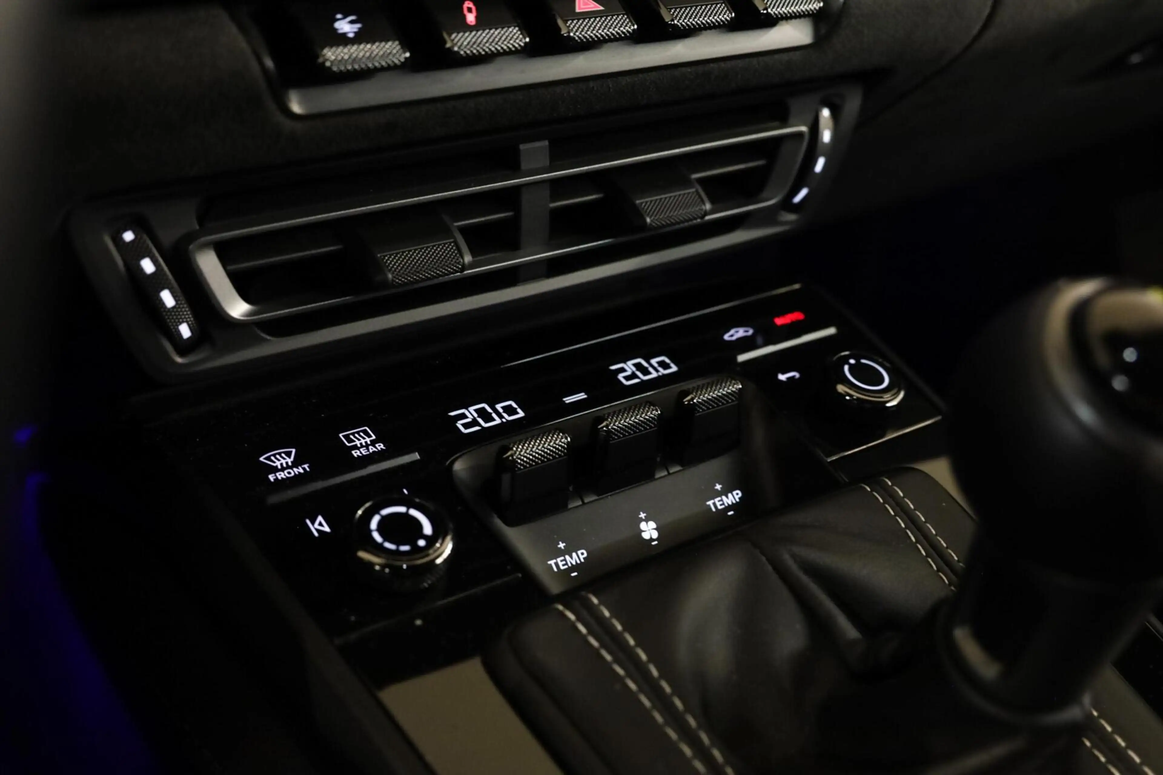 Porsche 992 4.0 GT3 — photo 23
