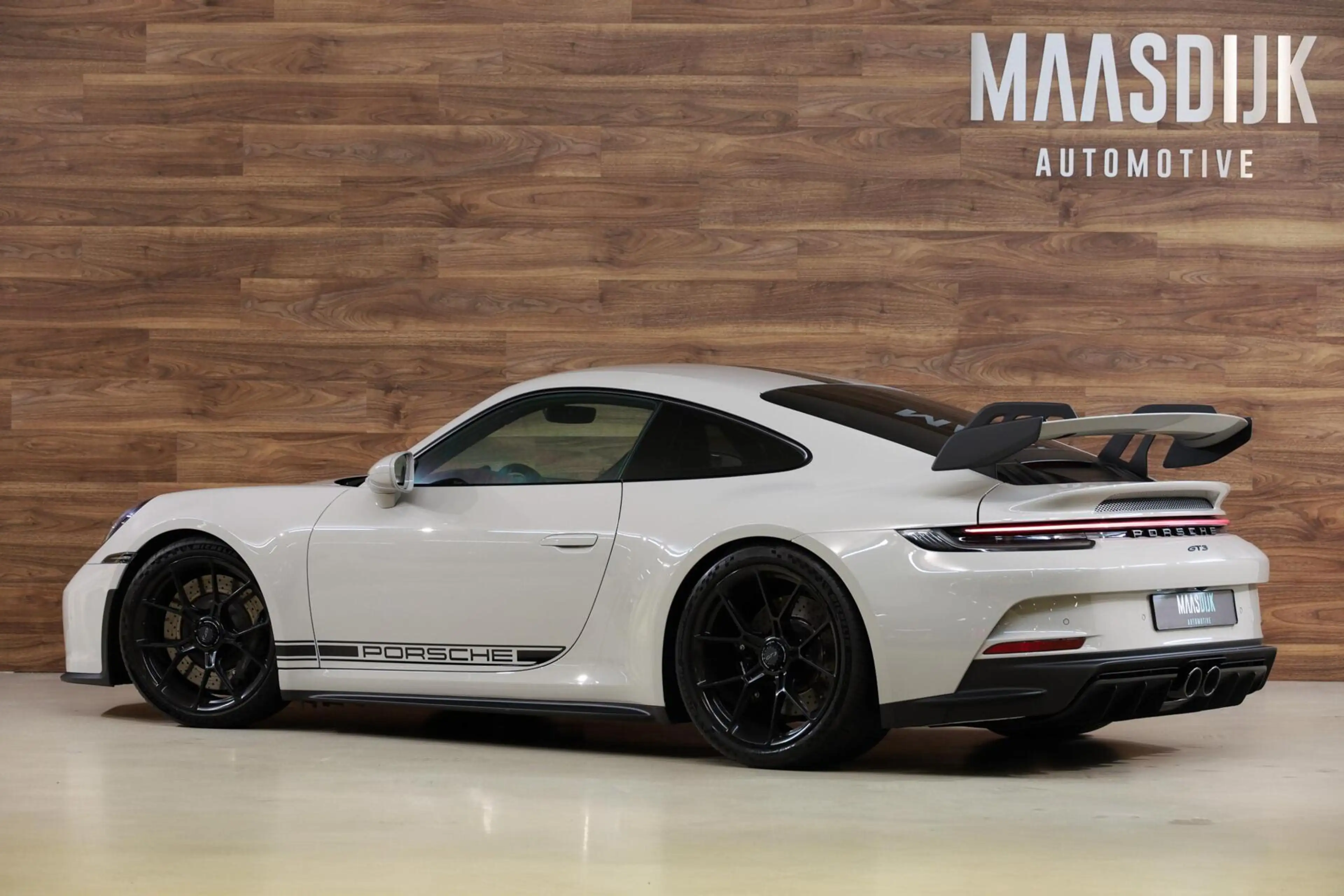 Porsche 992 4.0 GT3 — photo 13
