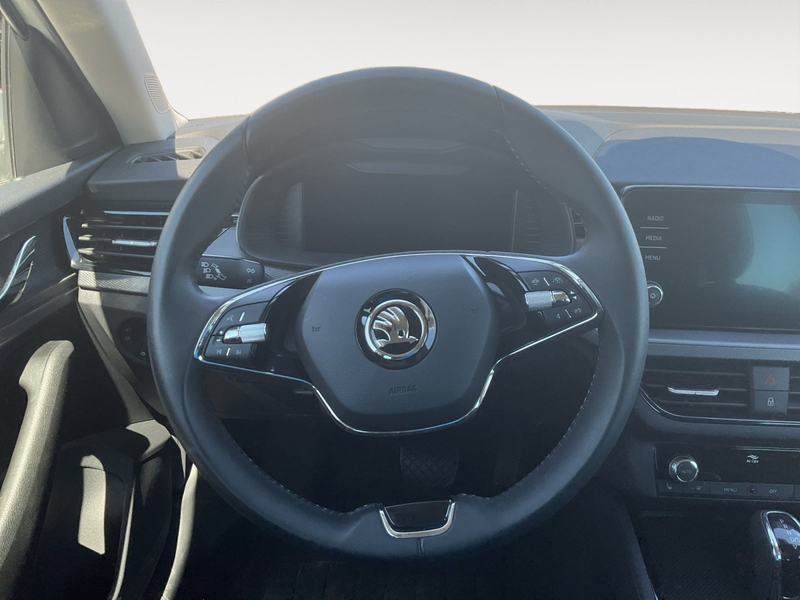 Skoda Scala 1.0 TSI DSG — photo 12