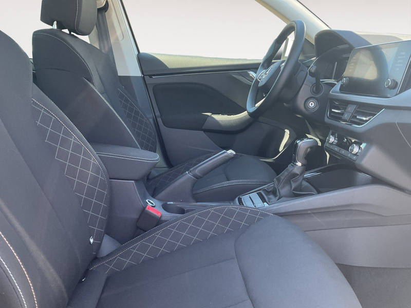Skoda Scala 1.0 TSI DSG — photo 15