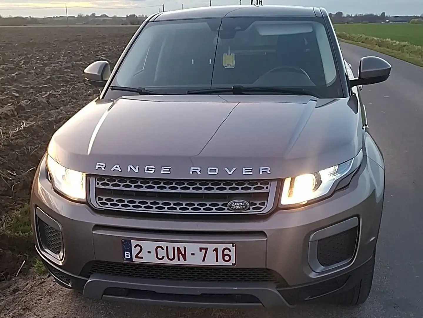 Land Rover Range Rover Evoque Range Rover Evoque eD4 Prestige Beige - 1