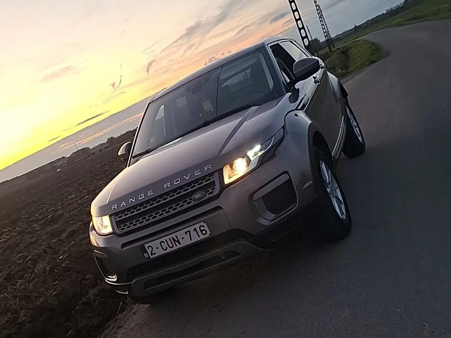 Land Rover Range Rover Evoque Range Rover Evoque eD4 Prestige Beige - 2