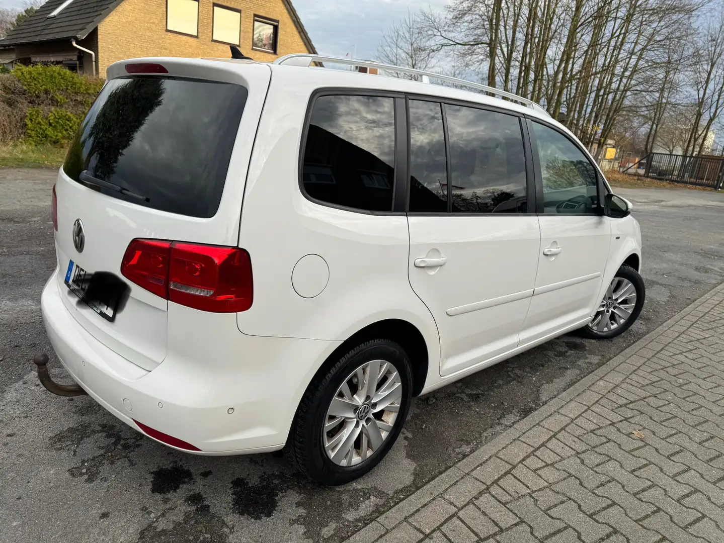 Volkswagen Touran 2.0 TDI, HU/AU 01.2026,Inkl 1 Jahr Garantie, AHK Blanc - 2