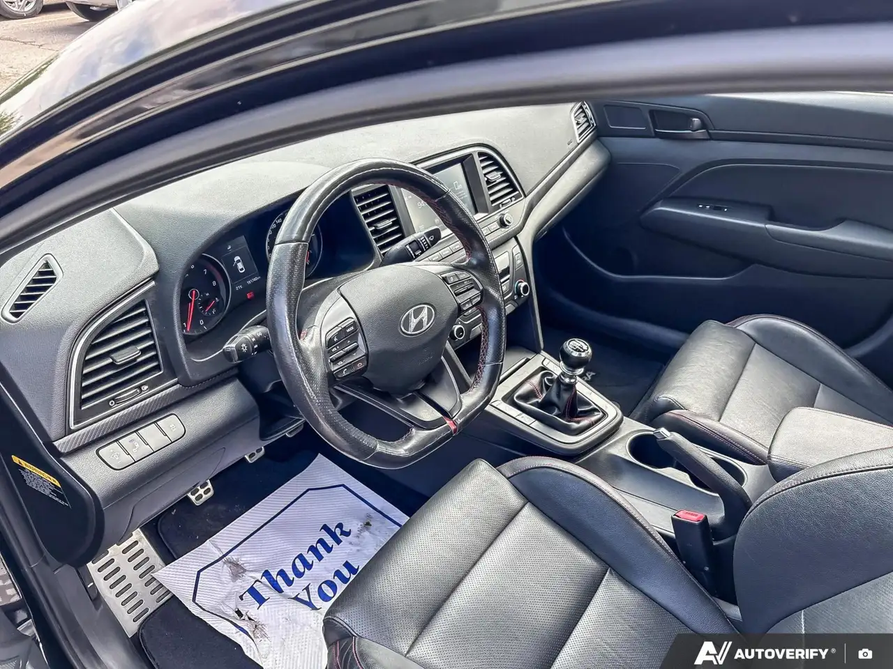 Hyundai ELANTRA снимка Hyundai ELANTRA