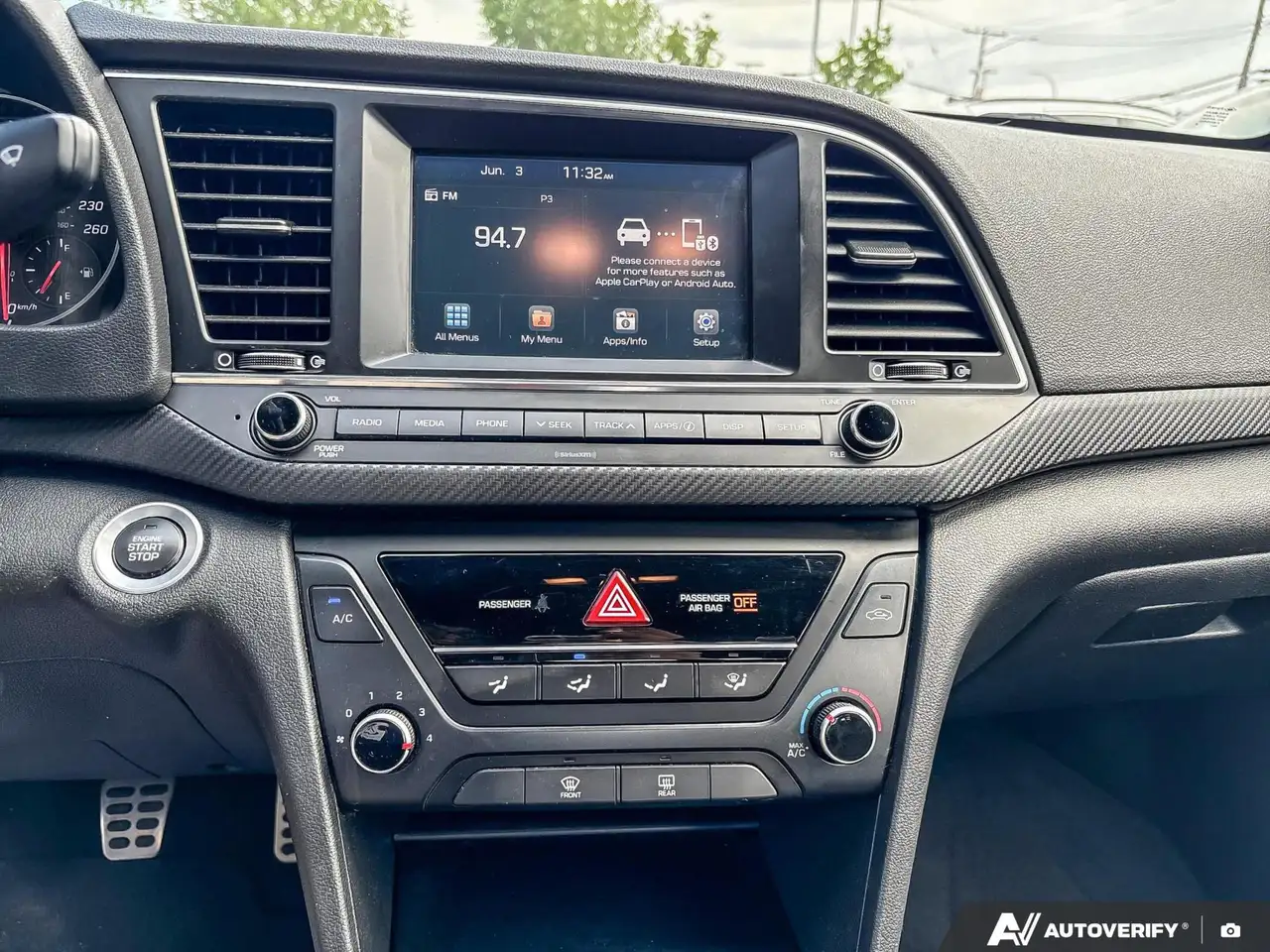 Hyundai ELANTRA снимка Hyundai ELANTRA
