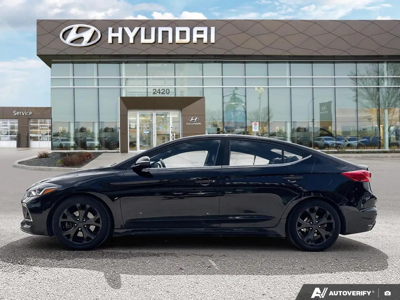 Hyundai ELANTRA снимка Hyundai ELANTRA