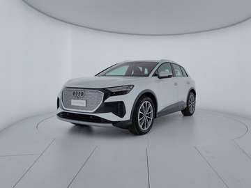 Q4 45 e-tron Business Advanced