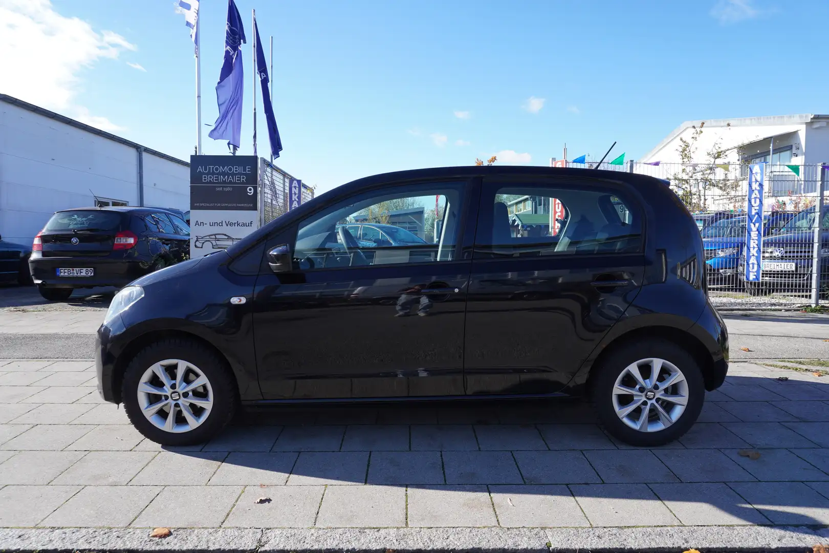 SEAT Mii STYLE*TÜV NEU*AHK*KLIMA*ALCANTARA*PANORAMADACH* Schwarz - 2