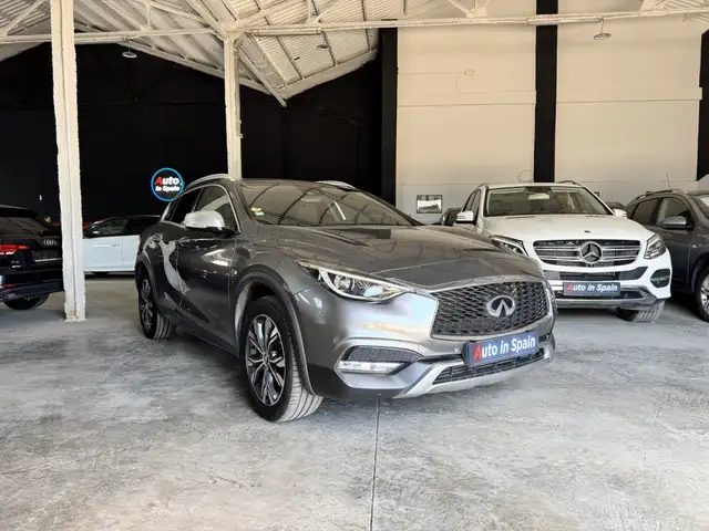 Infiniti QX30 2.2d Premium AWD 7DCT