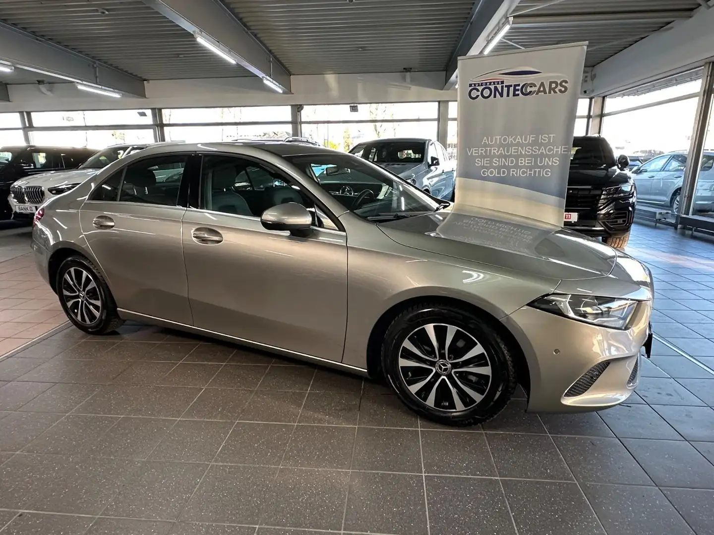 Mercedes-Benz A 180 d Limousine Style Leder+Park Paket+Agility Argent - 1