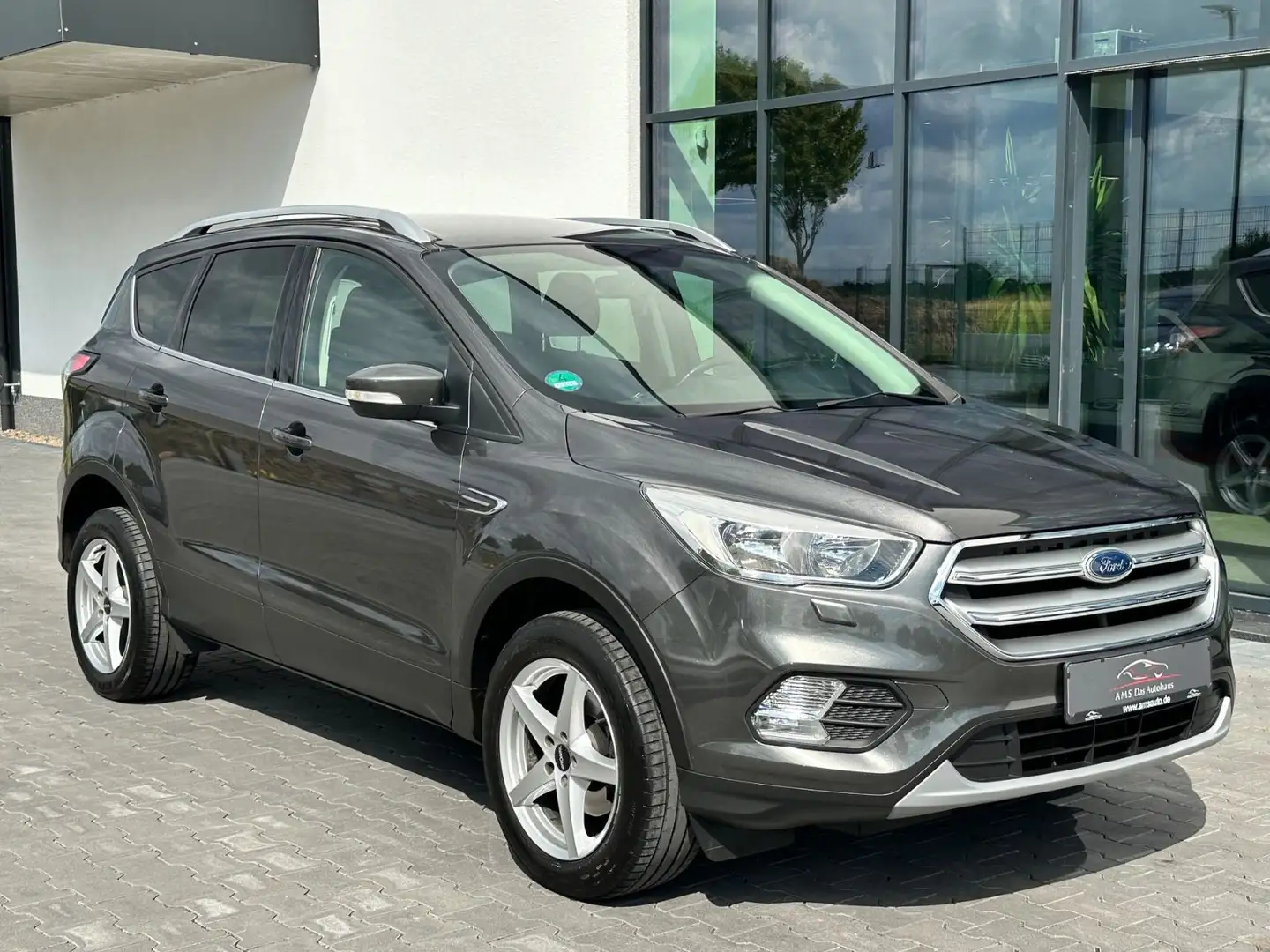 Ford Kuga 1.5 EcoBoost  Klima Anhän. Scheckheft Grau - 2
