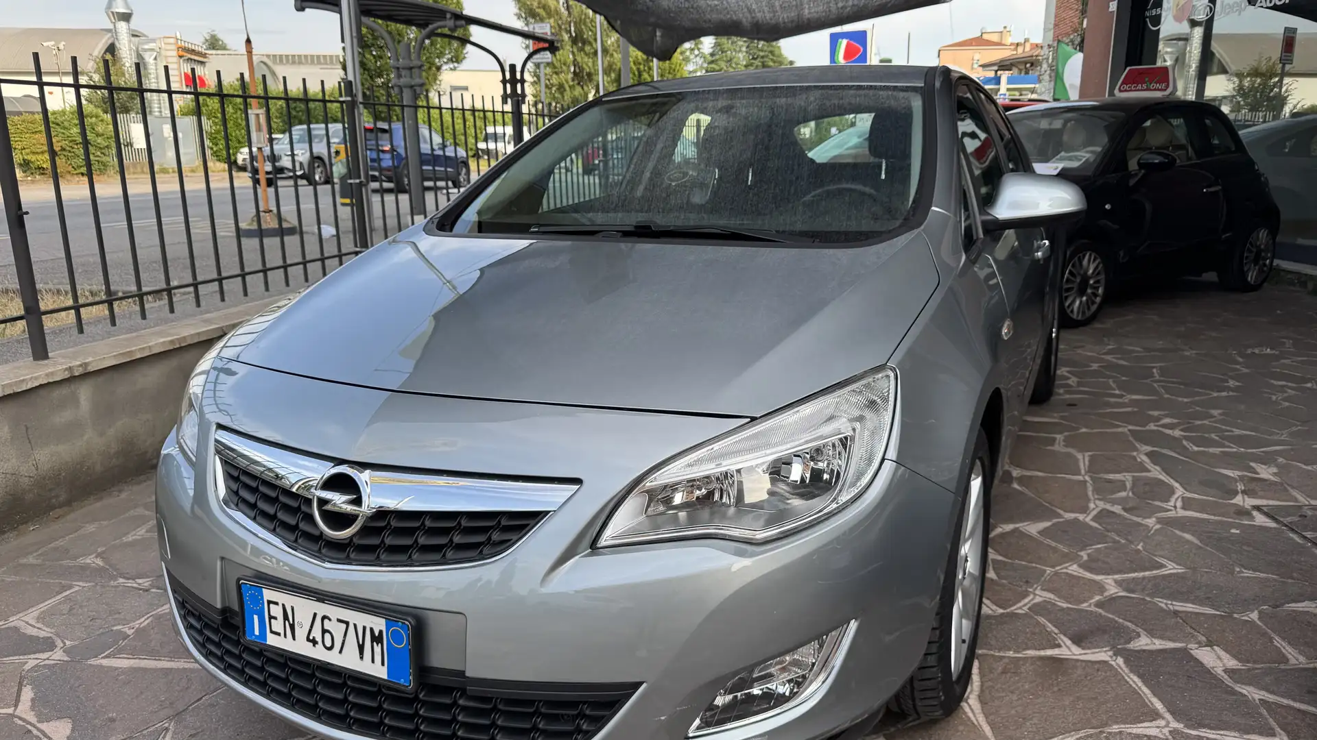 Opel Astra 5p 1.4 Cosmo 100cv 76000 km Grau - 1