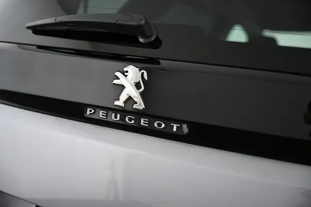 Peugeot 5008 view 13