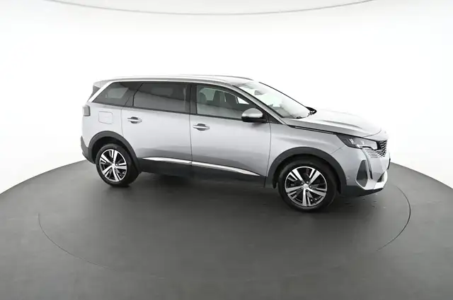 Peugeot 5008 view 8