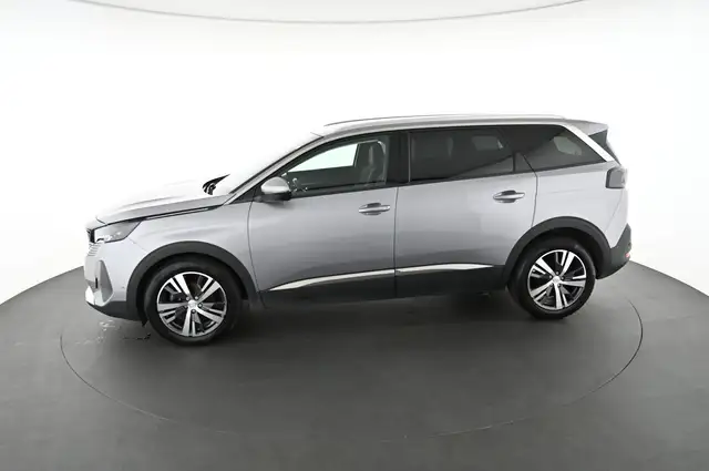 Peugeot 5008 view 5