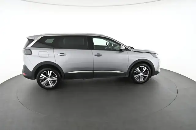 Peugeot 5008 view 6