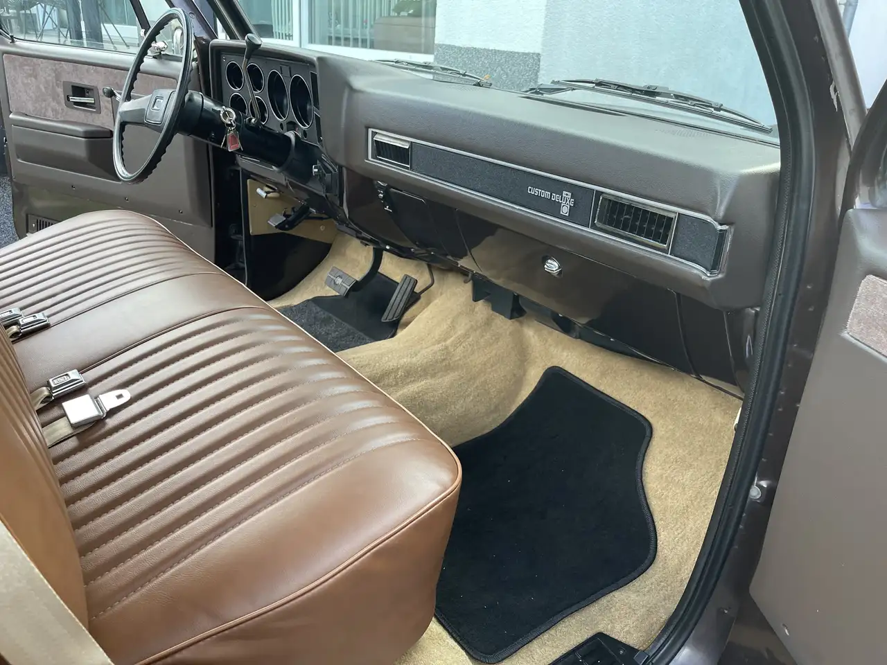 Chevrolet C10 Costum Deluxe Pickup H Zulassung, foto 12
