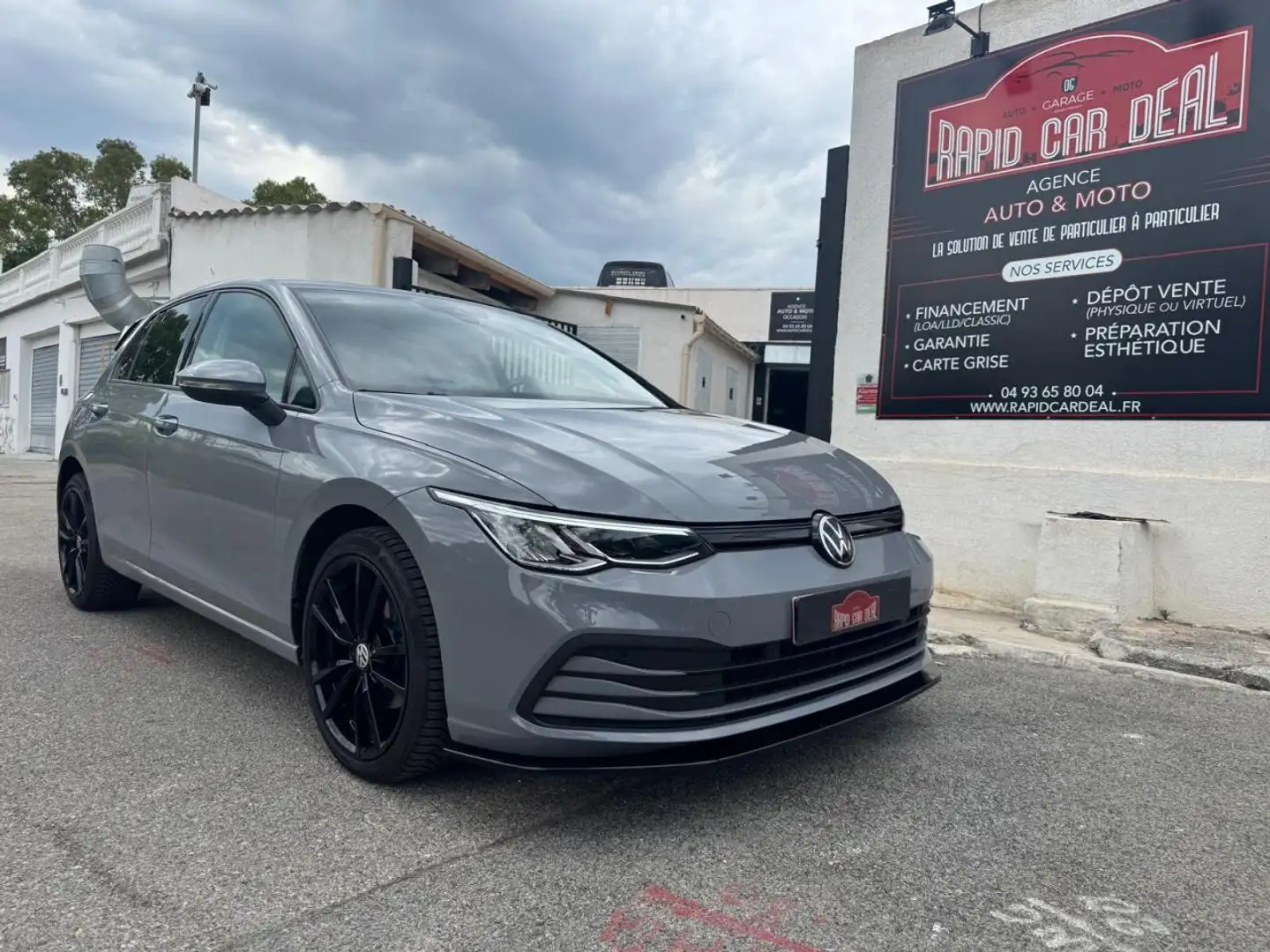Volkswagen Golf Volkswagen Golf VIII 1.0 TSI STYLE 110ch Gris - 1