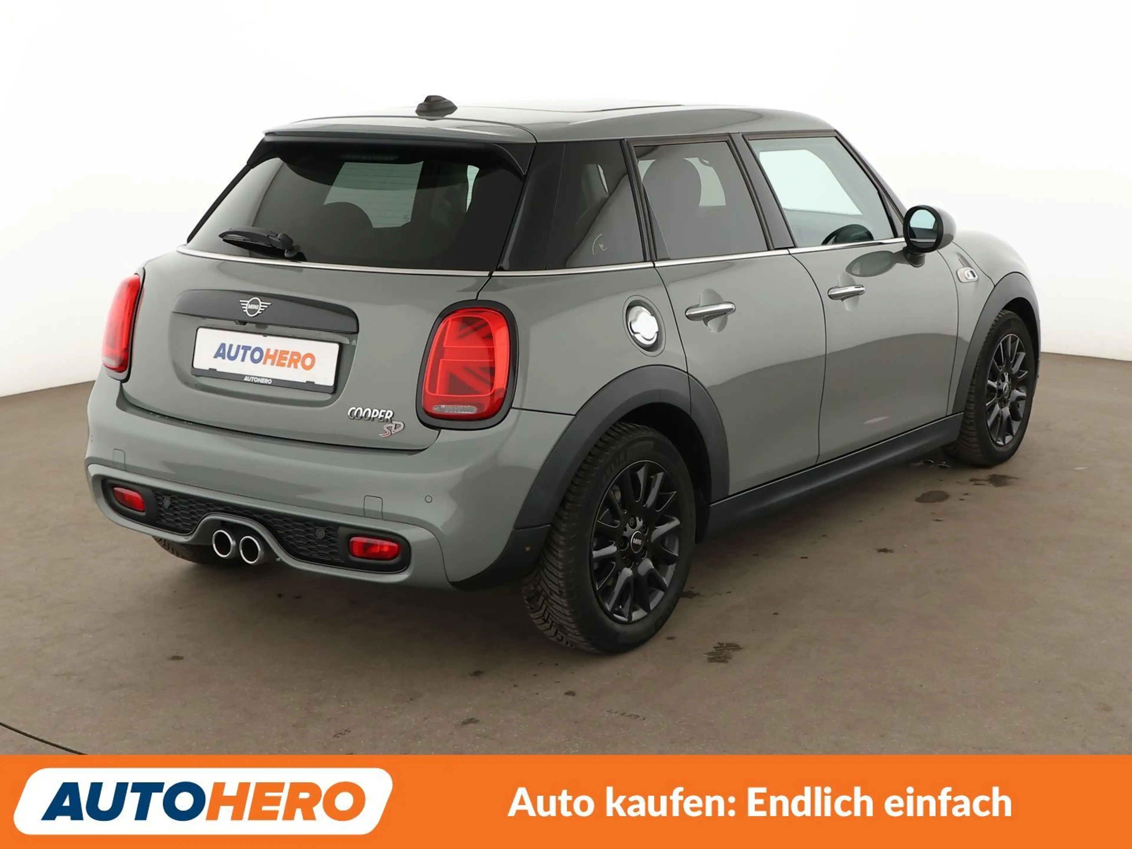 MINI Cooper SD Cooper SD Aut.*NAVI*LED*HUD*ACC*CAM*PDC* — photo 6