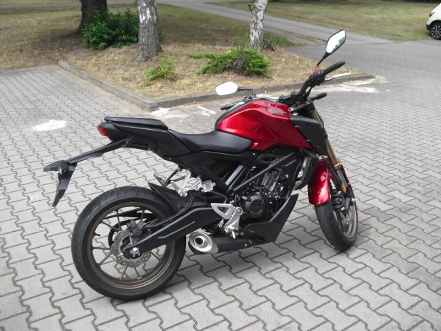 Honda CB 125 Rot - 2