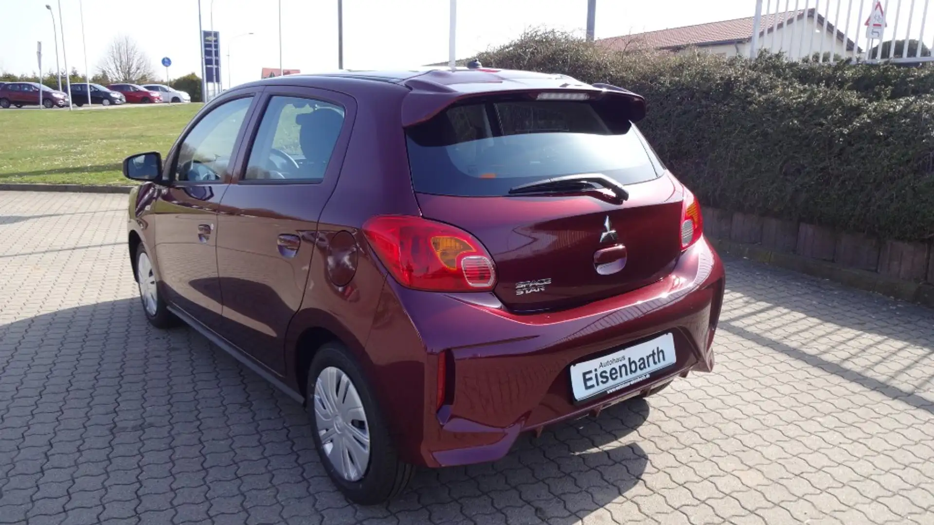 Mitsubishi Space Star Select 1.2 MIVEC 5-Gang Rouge - 2