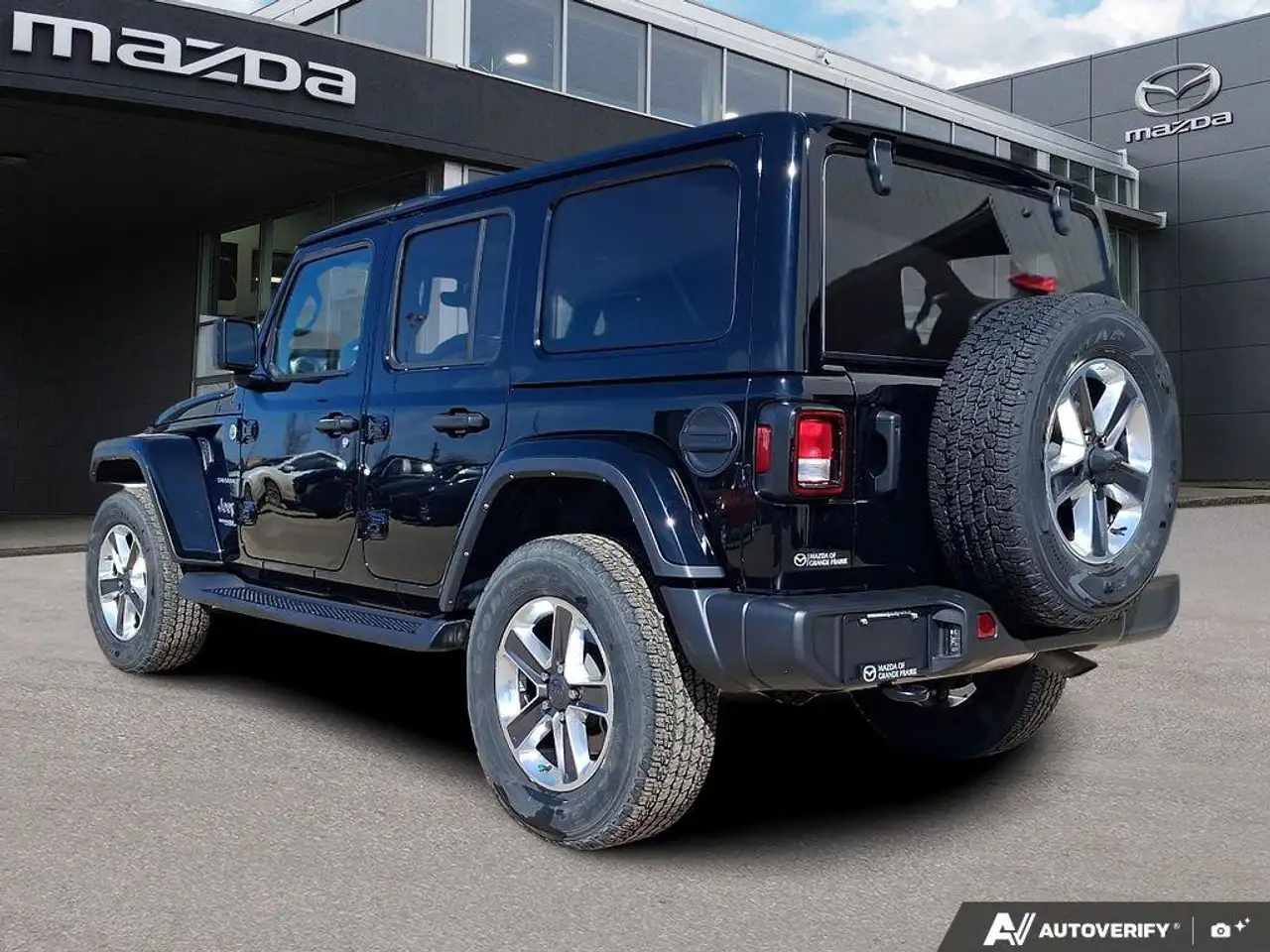 Jeep Wrangler снимка Jeep Wrangler