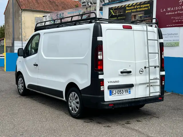 Opel Vivaro view 7