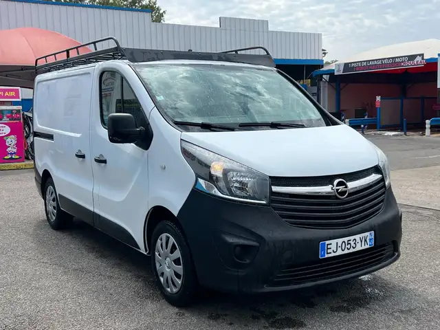 Opel Vivaro view 6
