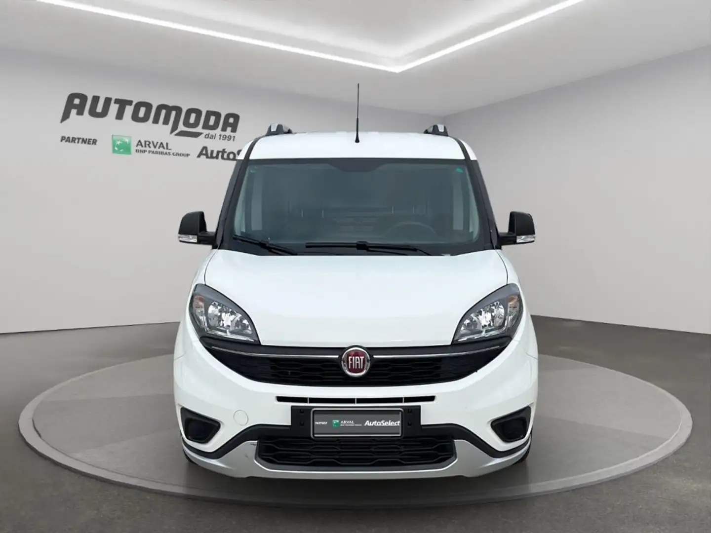 Fiat Doblo 1.6MJT 120CV TREKKING MAXI Blanc - 2