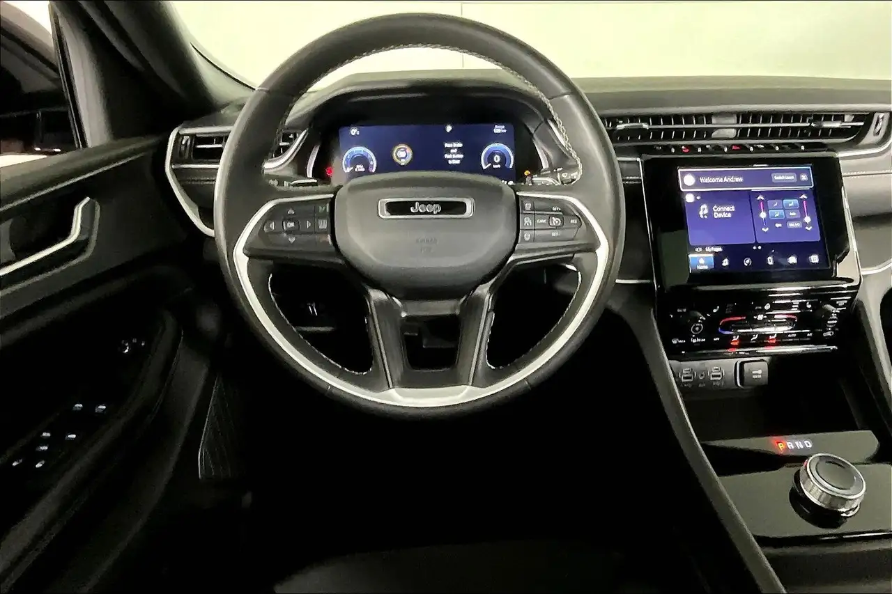 Jeep Grand Cherokee снимка Jeep Grand Cherokee