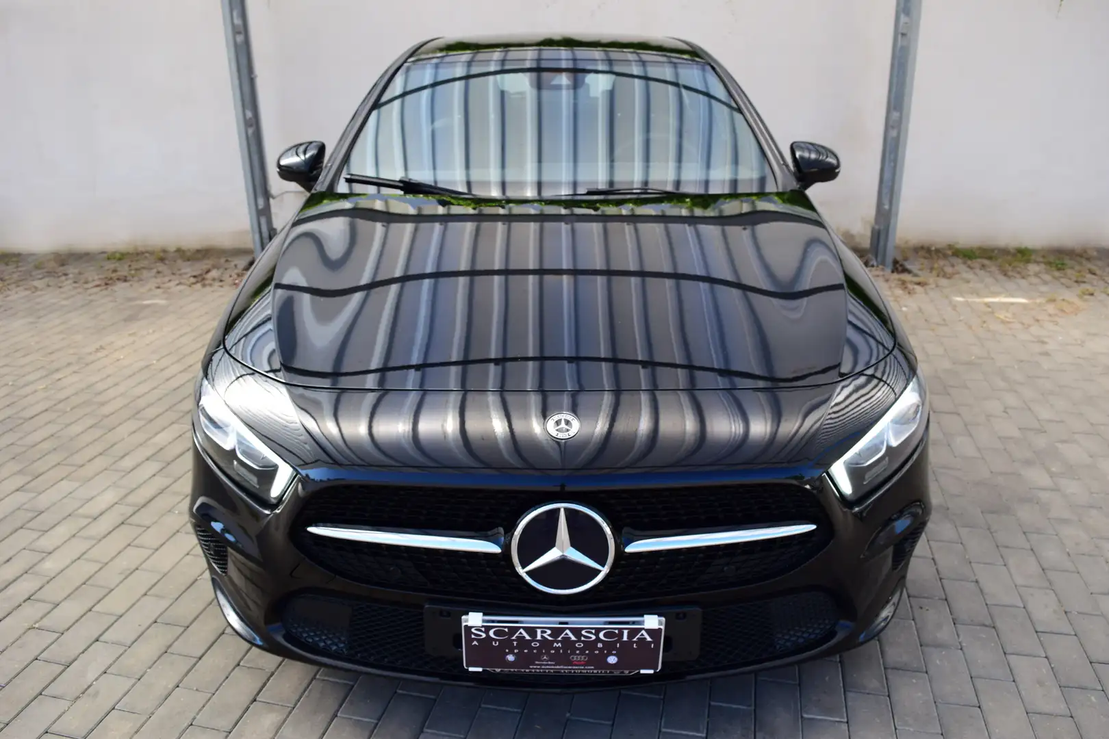 Mercedes-Benz A 180 d Automatica 116 cv Business Extra Negru - 2