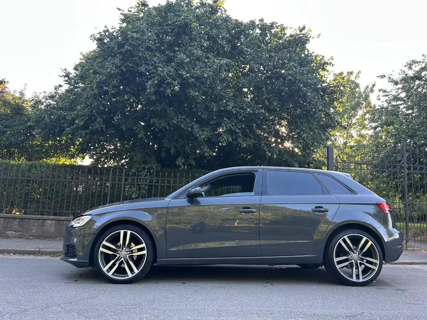 Audi A3 Sportback 1.6 TDi Sport - 2