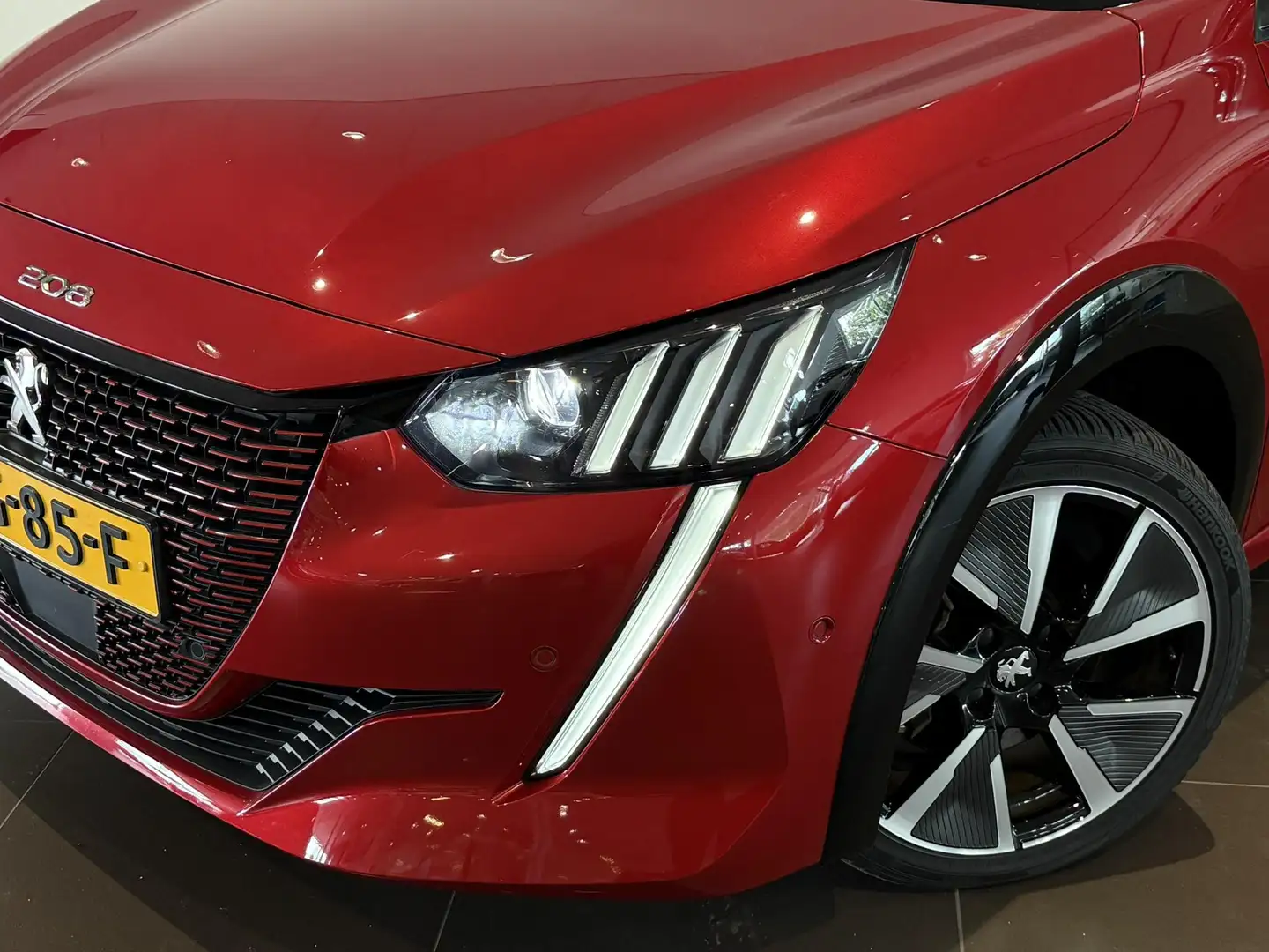 Peugeot e-208 GT Pack EV 3-FASEN 50kWh 136pk | TWO-TONE! | ALCAN Rouge - 2