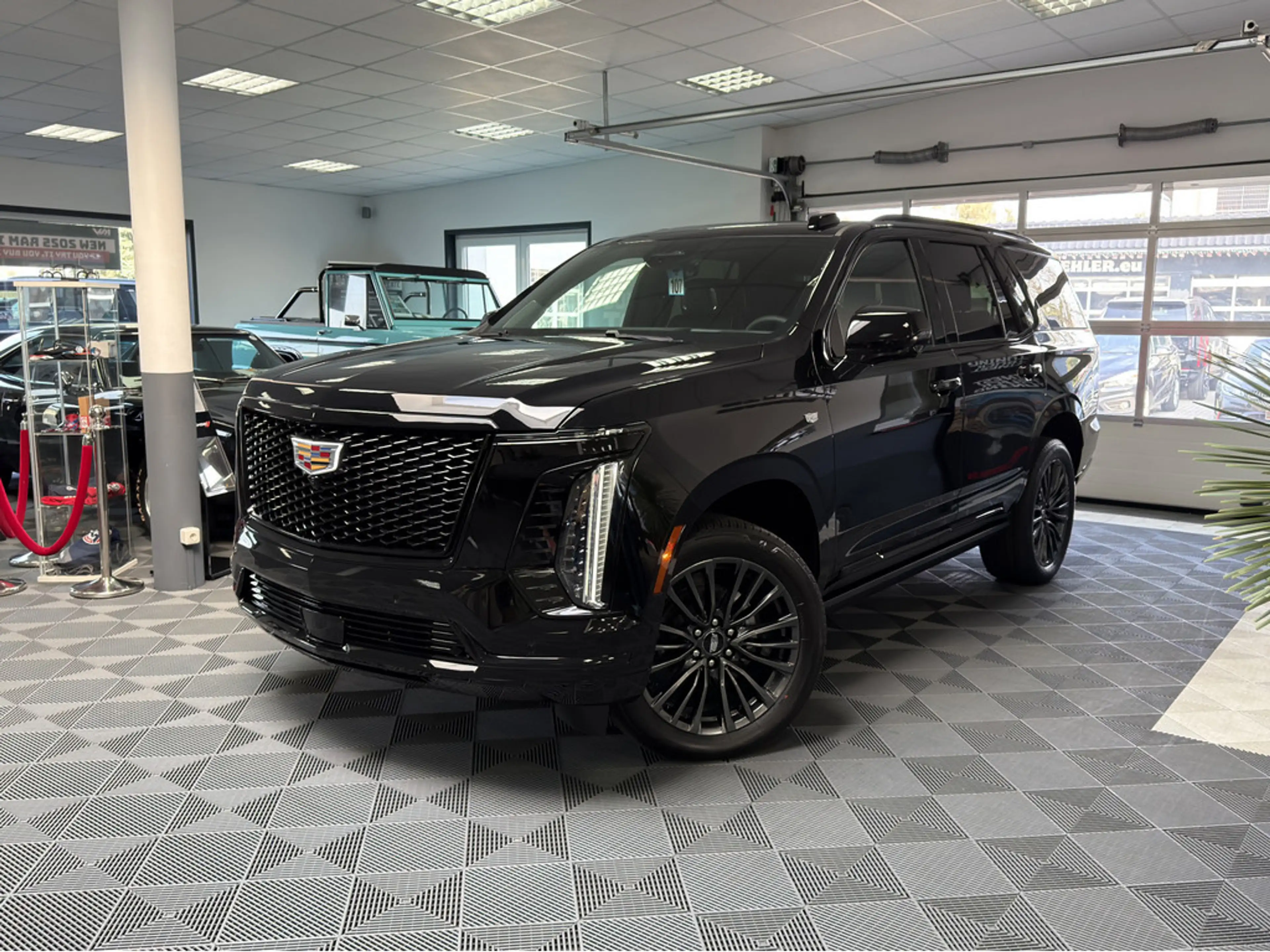 Cadillac Escalade Sport Platinum Black SUV 2026 22" AKG Voll — photo 5