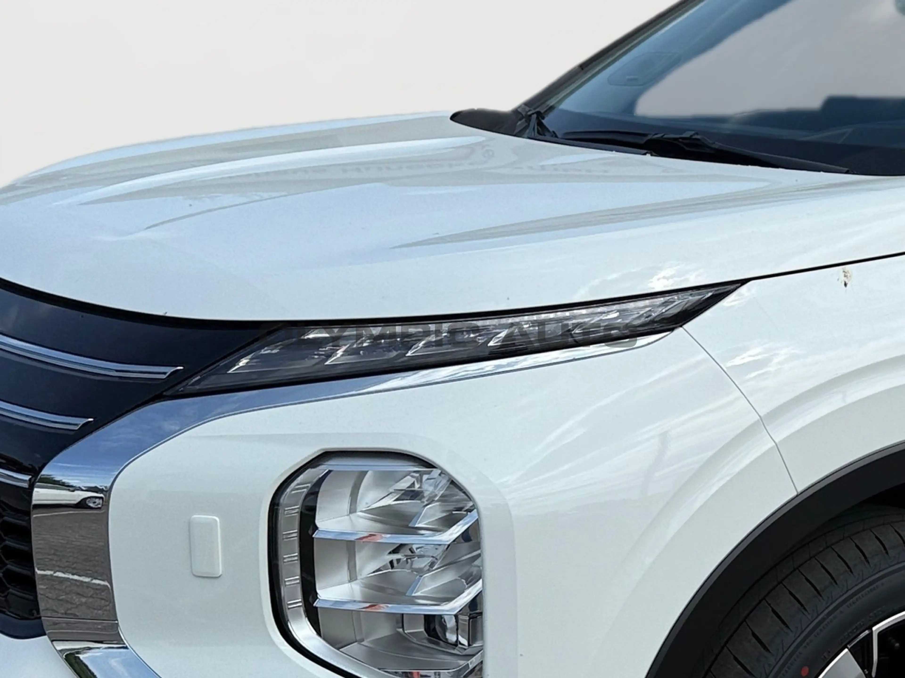 Mitsubishi Outlander 2,4l Intro Edition CAM — photo 6
