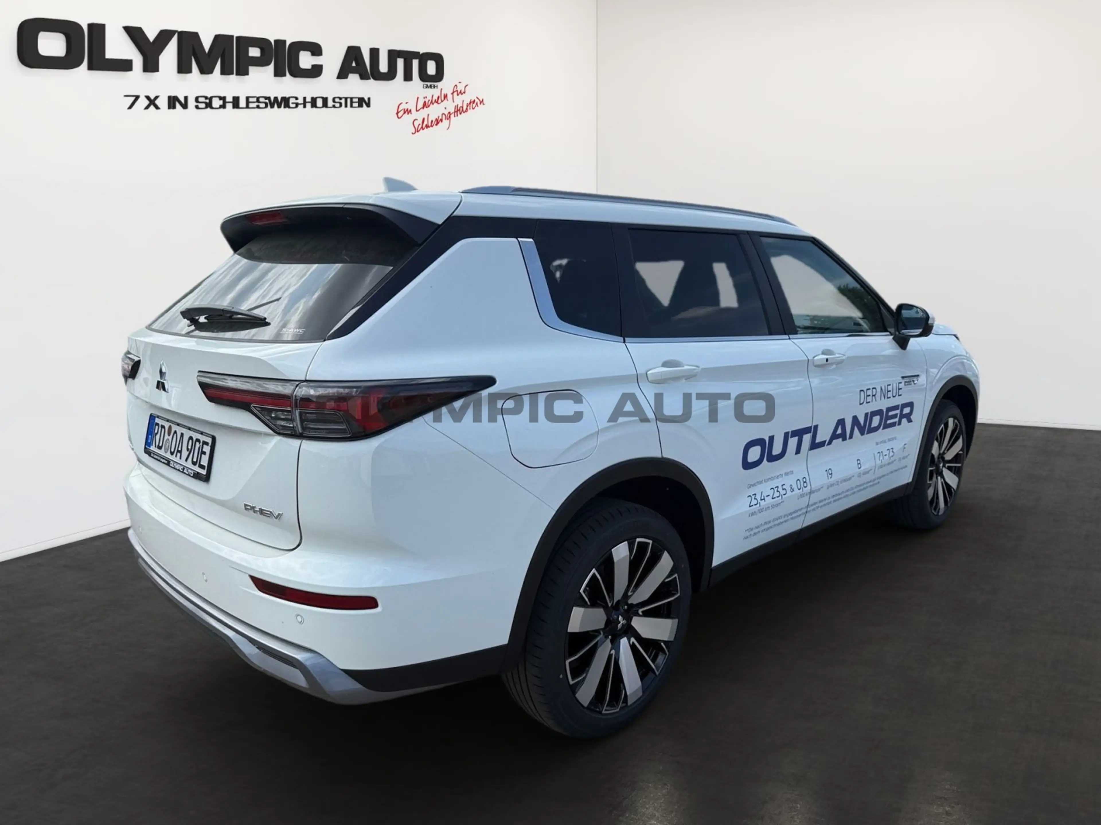 Mitsubishi Outlander 2,4l Intro Edition CAM — photo 4