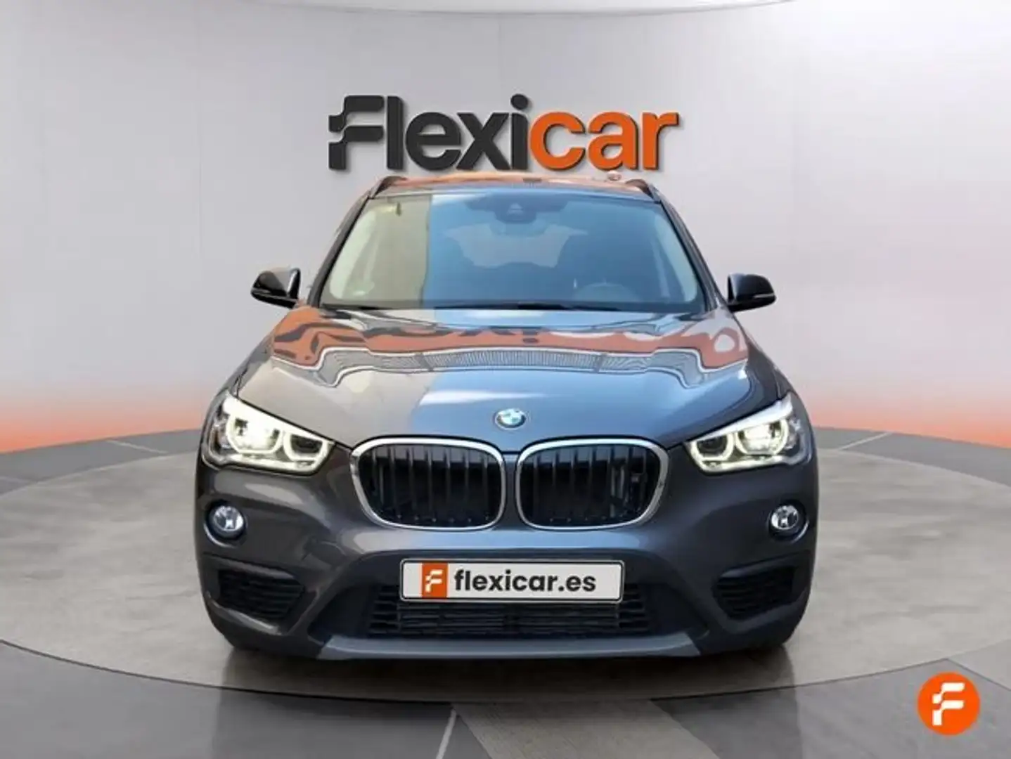 BMW X1 sDrive20i DCT Gris - 2