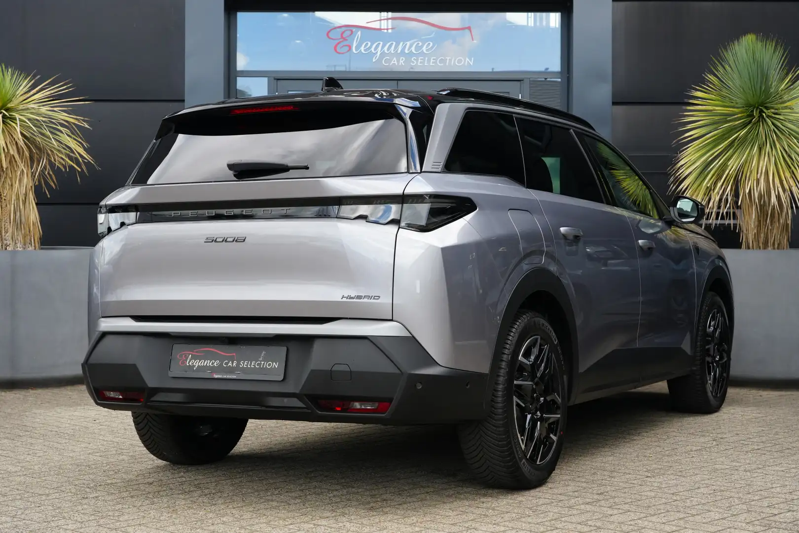 Peugeot 5008 1.2 Hybrid 136 GT 7p 136pk Panoramadak/Stoelverwar Grijs - 2