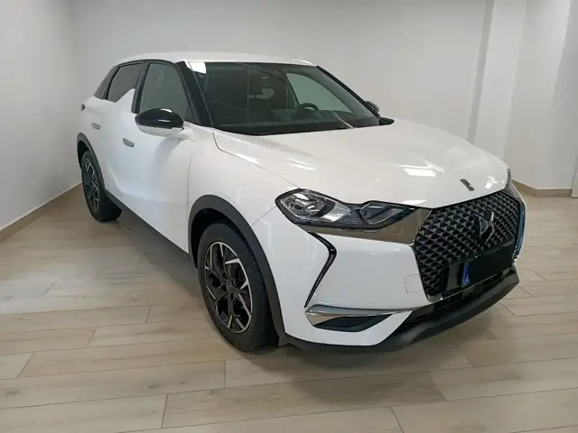 DS Automobiles DS 3 2ª serie Crossback PureTech 100 So Chic