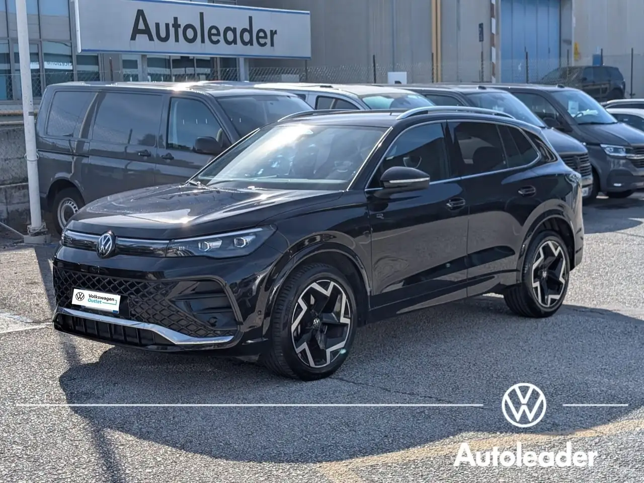 2024 Volkswagen Tiguan Tiguan 2.0 TDI 150 CV SCR DSG R-Line, photograph 3