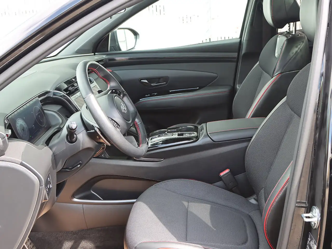 Hyundai TUCSON снимка Hyundai TUCSON