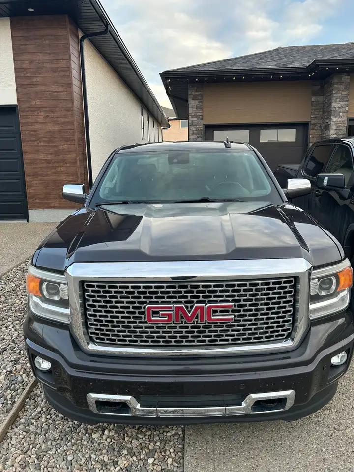 GMC Sierra 1500 снимка GMC Sierra 1500