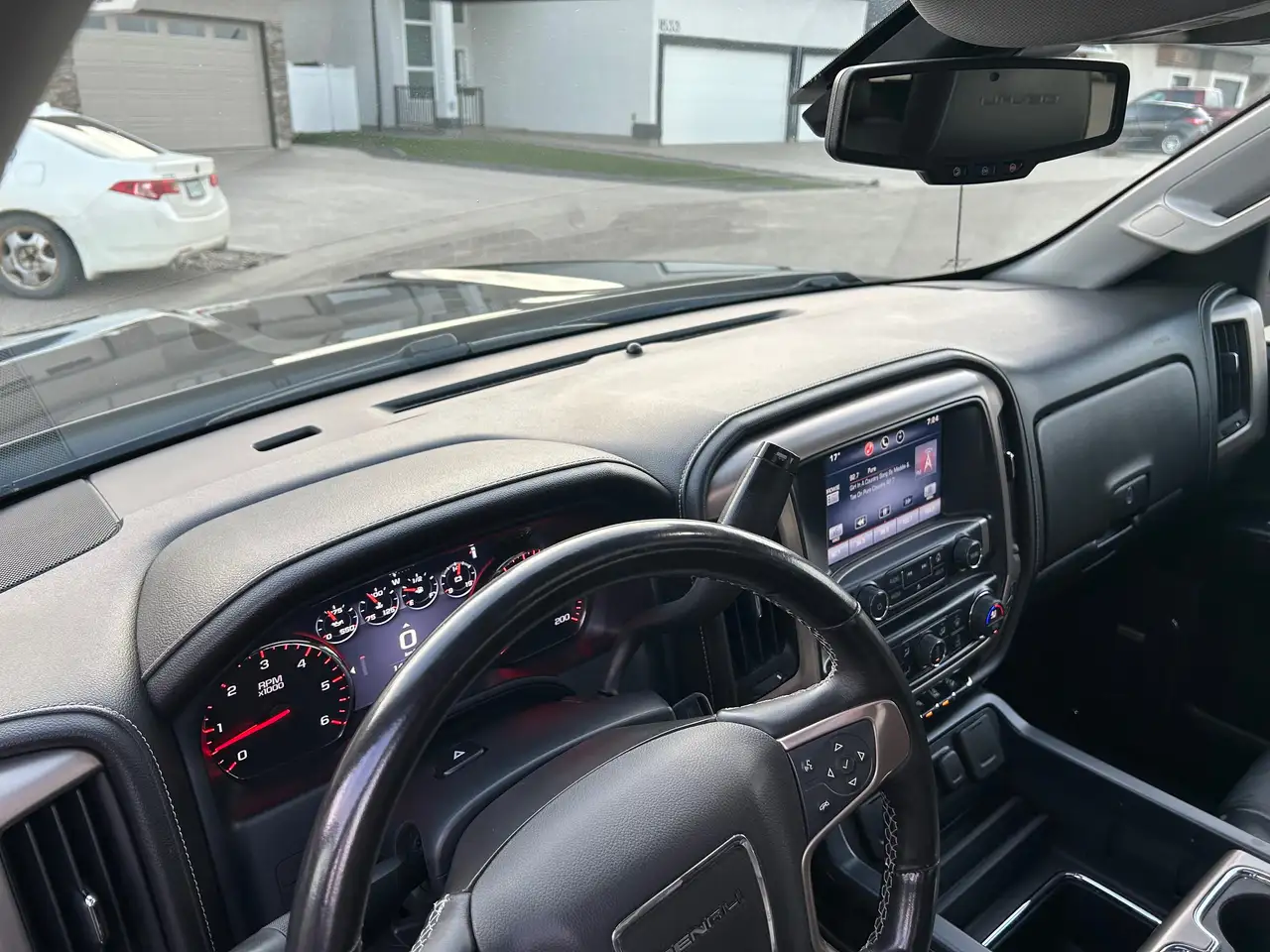 GMC Sierra 1500 снимка GMC Sierra 1500