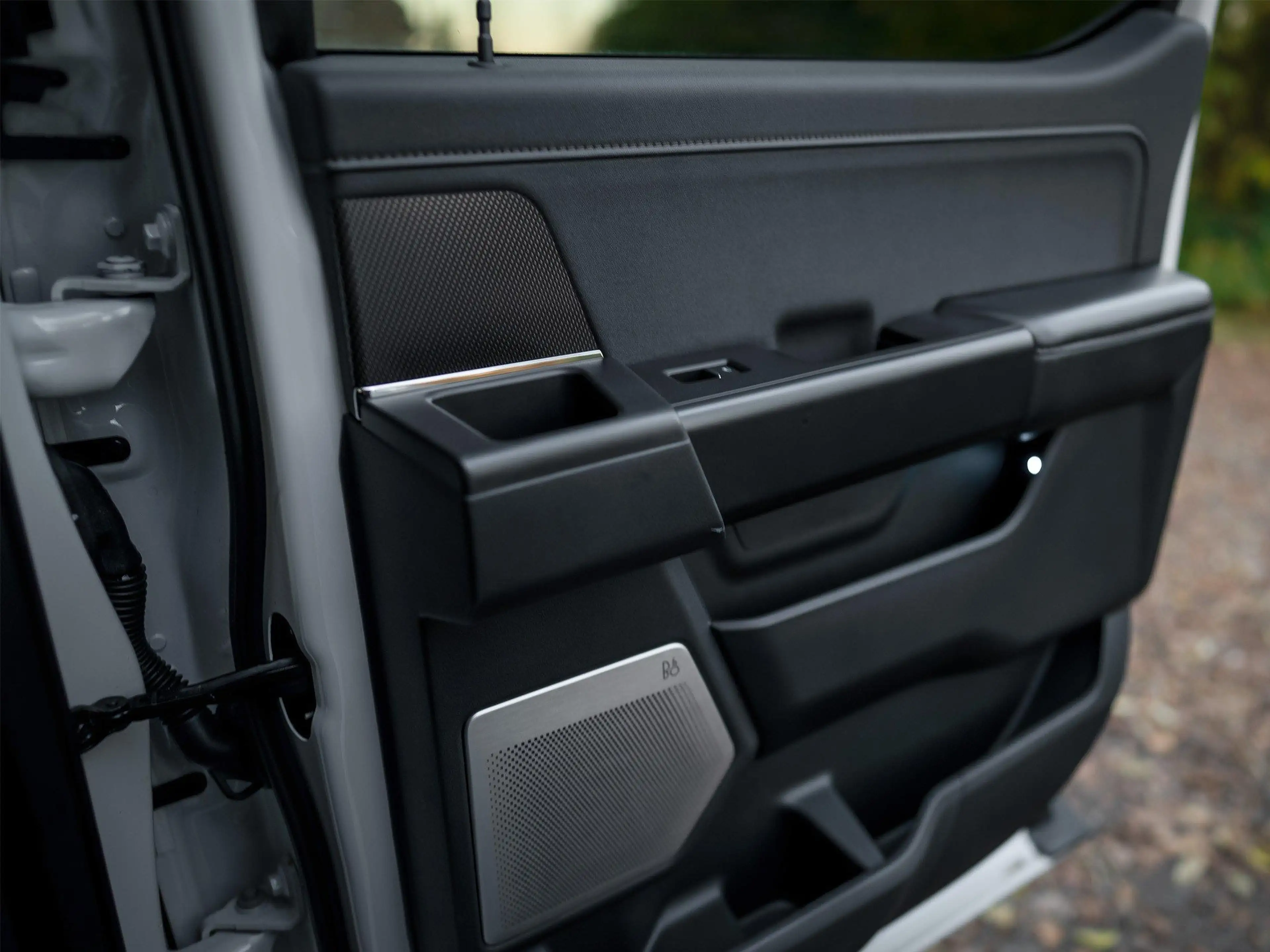 Ford F 150 RAPTOR | 1. HAND | KEIN SALVAGE | SONDERMOD. — photo 14